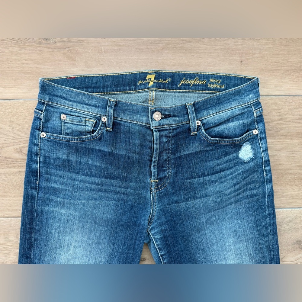 7 For All Mankind Josefina Distressed Skinny Boyfriend Jeans Size 27 - Picture 5 of 10